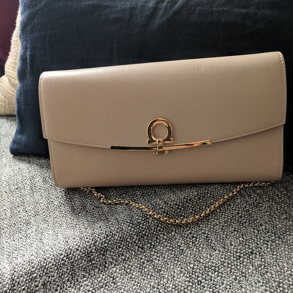 Salvatore Ferragamo Gancini Mini Bag Clutch Purse - Picture 4 of 8